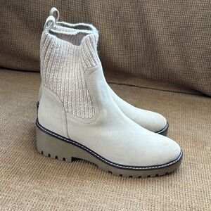 Mia Women's Beige Ankle Boots-never worn. Came in Stitch Fix box-not my color